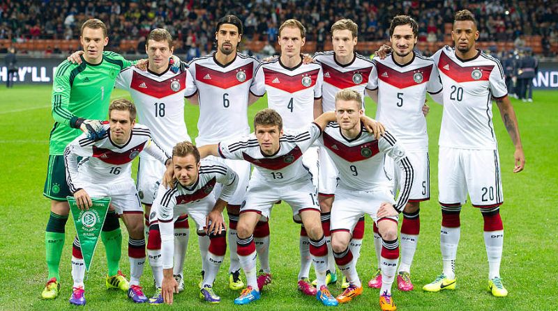 Việc DFB chọn Die Mannschaft ban đầu gây làn sóng phản đối mạnh mẽ trong nước Đức
