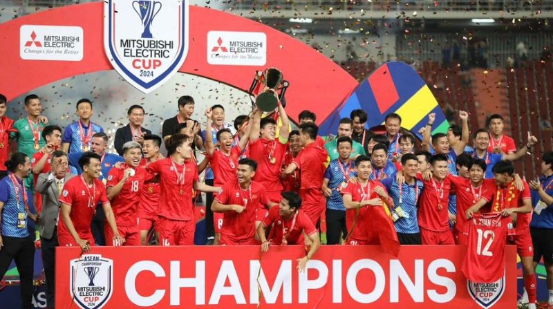 Đội tuyển Việt Nam trong tiếng Anh là Vietnam national football team
