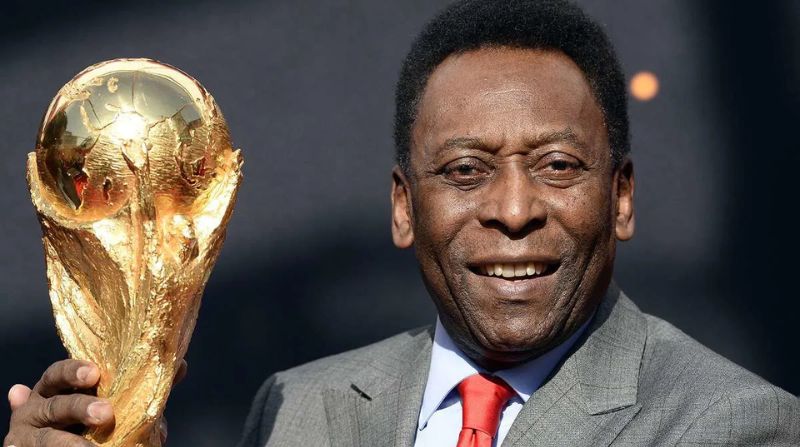 Vua bóng đá là Pelé
